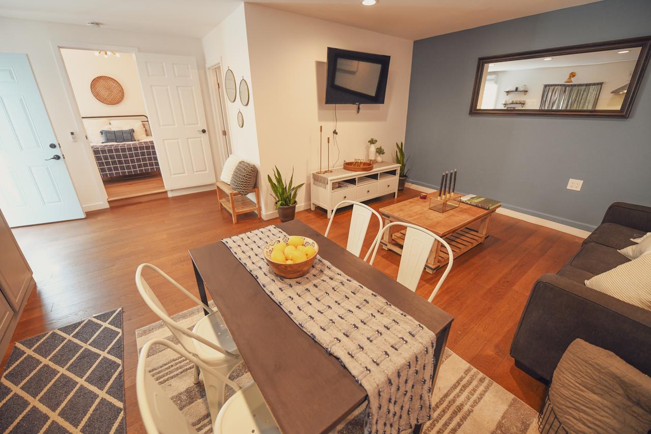 Charming Valley Village Guesthouse Permit # Hsr Two Three Zero Zero 2794 Los Angeles Exterior foto
